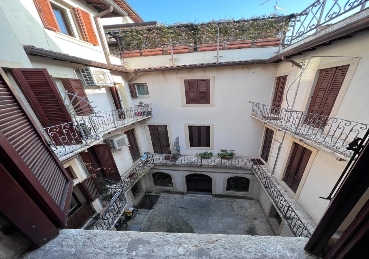 Monkey House Verona Exterior foto
